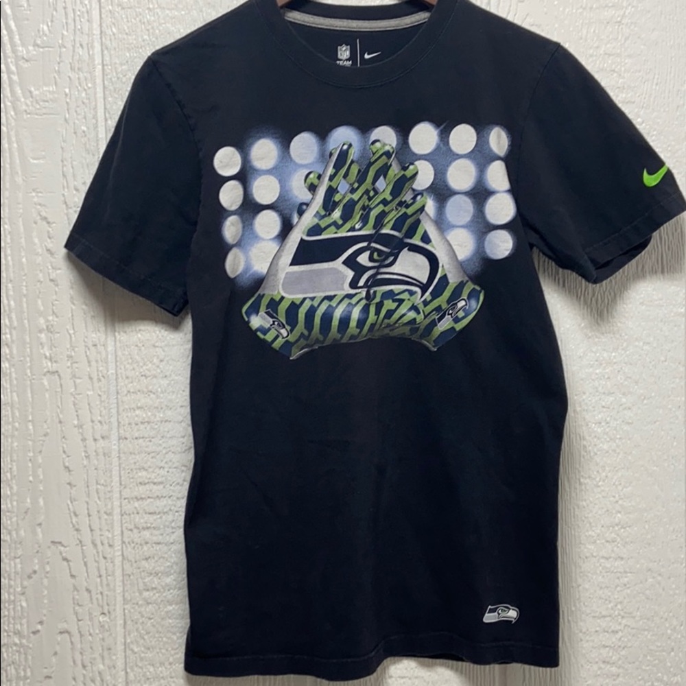 Seahawks Tee